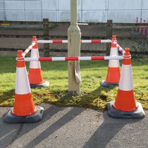 JSP Telescopic Pole/Cone Bar Barrier - Red/White